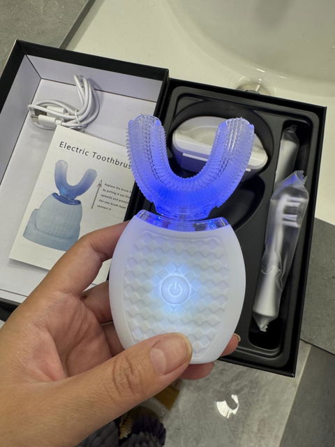 toothbrush-261015-v1-05f5f6788de4.jpg